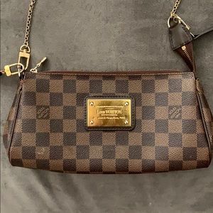 Louis Vuitton Eva clutch